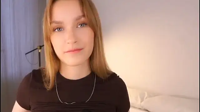 HellenSpelly online show from February 22, 10:19 pm