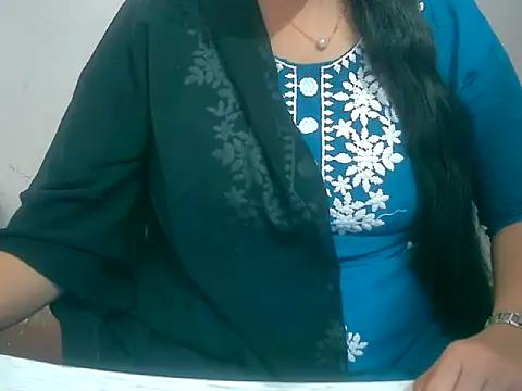 Cute Aliyaa online show from March 4, 8:42 am