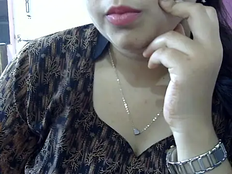 Snapshot of Cute_Aliyaa chatting on April 23, 9:30 am Cute Aliyaa online show from April 23, 9:30 am