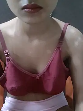 Snapshot of twinkle20 chatting on February 21, 9:16 pm twinkle20 online show from February 21, 9:16 pm