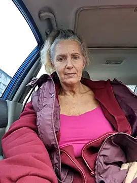 Snapshot of lukerya chatting on November 27, 11:12 am lukerya online show from November 27, 11:12 am