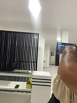 Snapshot of aryanseducao chatting on February 20, 9:15 pm aryanseducao online show from February 20, 9:15 pm