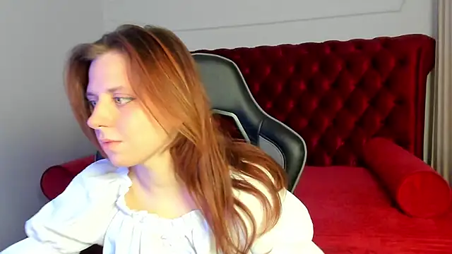 FreyaVey online show from February 5, 7:35 am