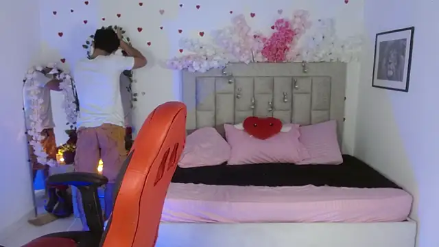 Caius fox online show from April 20, 11:46 am