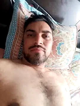 Snapshot of vishalagnihotrii chatting on February 6, 11:57 am vishalagnihotrii online show from February 6, 11:57 am