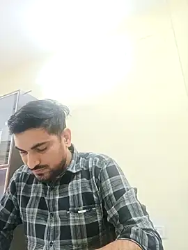 Snapshot of vishalagnihotrii chatting on March 2, 11:39 am vishalagnihotrii online show from March 2, 11:39 am