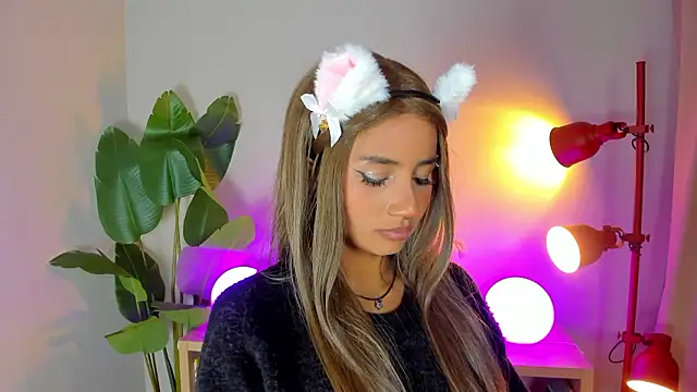 Snapshot of Lia_flor chatting on February 12, 3:56 am Lia flor online show from February 12, 3:56 am