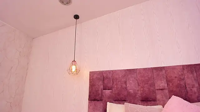 AlanaaHell online show from April 16, 12:55 am