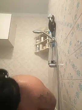 Aloyenita online show from February 5, 11:15 am