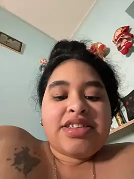 Aloyenita online show from February 11, 9:03 am