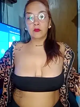 kuramaqueen online show from June 11, 9:07 am