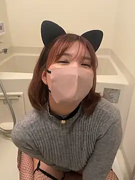  3 mNm 3  online show from April 5, 1:52 pm