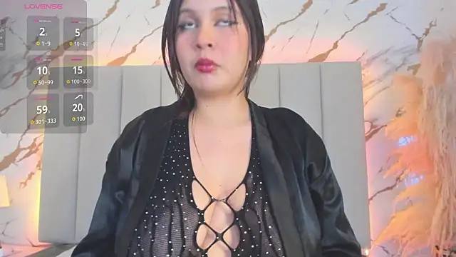 mia serena  online show from February 11, 7:52 pm