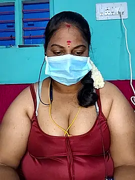 Snapshot of TamilSembaruthi143 chatting on February 13, 7:43 pm TamilSembaruthi143 online show from February 13, 7:43 pm