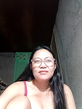 Snapshot of hotpinay_45 chatting on February 14, 8:27 pm hotpinay 45 online show from February 14, 8:27 pm
