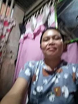 Snapshot of hotpinay_45 chatting on February 28, 11:55 am hotpinay 45 online show from February 28, 11:55 am