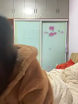 Snapshot of BIGBABYYEYE chatting on February 7, 2:43 pm BIGBABYYEYE online show from February 7, 2:43 pm