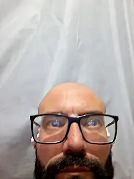 Robsonitj90 online show from May 14, 9:21 pm