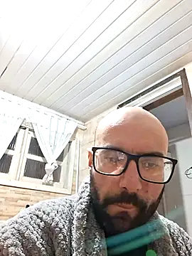 Robsonitj90 online show from June 18, 9:47 am