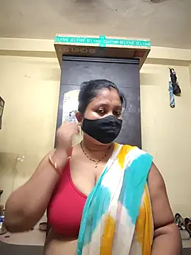 Curvy Trisha online show from June 4, 3:29 pm