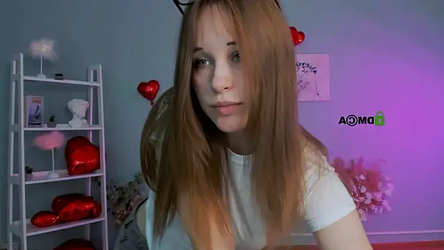 Snapshot of eira_mouse chatting on February 22, 9:19 am eira mouse online show from February 22, 9:19 am