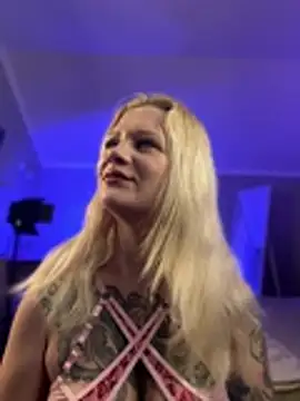 BlondeDoll  online show from February 21, 5:19 am