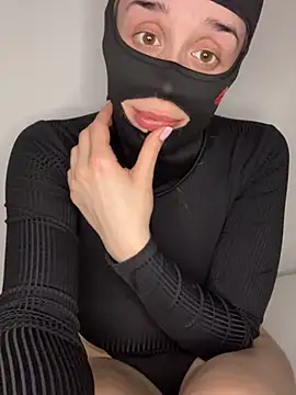 Snapshot of Mishelxxx2 chatting on February 3, 10:15 pm Mishelxxx2 online show from February 3, 10:15 pm