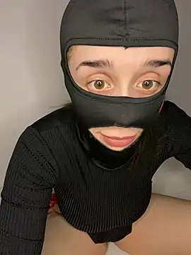 Snapshot of Mishelxxx2 chatting on February 11, 8:36 pm Mishelxxx2 online show from February 11, 8:36 pm