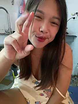 Emxinhka1 online show from August 9, 8:41 am