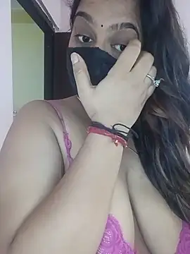 Snapshot of Aliya_Hott chatting on May 26, 5:36 am Aliya Hott online show from May 26, 5:36 am