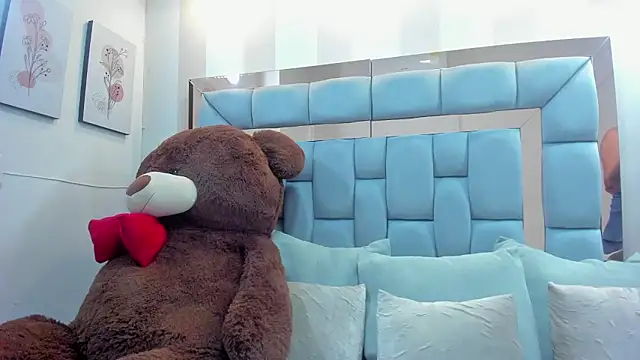 Snapshot of crystalstonee chatting on February 14, 7:54 pm crystalstonee online show from February 14, 7:54 pm