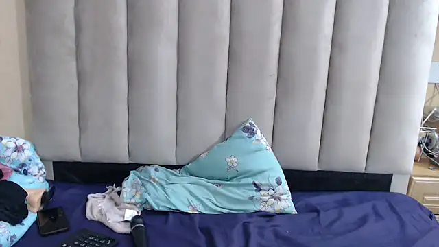 XxxExoticxx27 online show from April 13, 6:57 pm