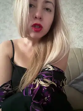 NikkiMis online show from February 17, 8:22 am