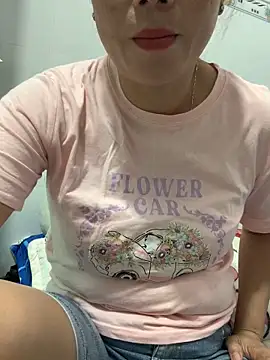 Baby-lovely69 online show from March 31, 4:35 am