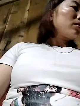 Ella-aa online show from February 6, 1:14 pm