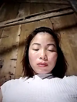 Ella-aa online show from February 17, 3:40 pm