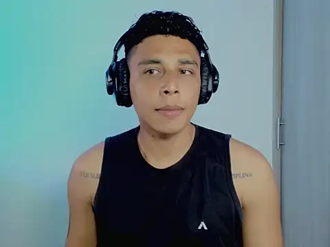 nilo2021 online show from May 13, 8:16 pm