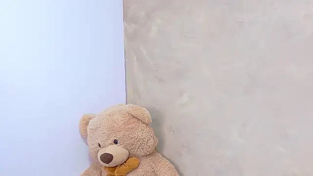 AndiVasquez online show from March 25, 10:10 am