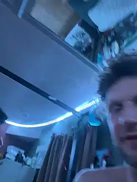 Snapshot of mileslongdeep chatting on February 26, 11:42 am mileslongdeep online show from February 26, 11:42 am