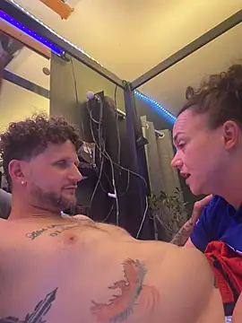 Snapshot of mileslongdeep chatting on March 26, 6:52 am mileslongdeep online show from March 26, 6:52 am