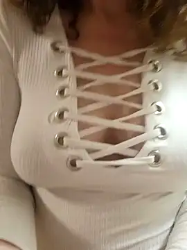 Isa363636 online show from February 12, 9:10 pm