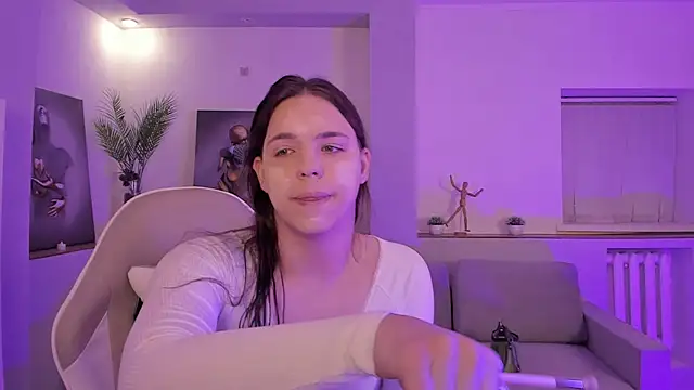 Madison dolly online show from February 15, 2:08 am