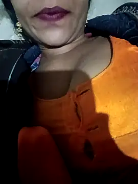 Snapshot of Lovely_sima chatting on February 25, 5:11 pm Lovely sima online show from February 25, 5:11 pm