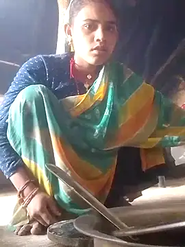 Snapshot of Faltu_Ladki chatting on February 5, 3:22 am Faltu Ladki online show from February 5, 3:22 am