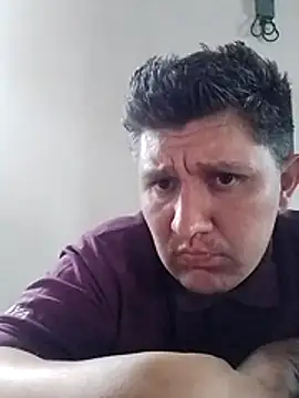 Snapshot of ALBERTOMORA93 chatting on July 20, 9:28 pm ALBERTOMORA93 online show from July 20, 9:28 pm