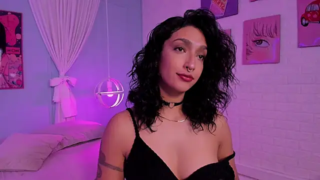 Snapshot of Cleo_Foxx chatting on June 22, 12:02 pm Cleo Foxx online show from June 22, 12:02 pm