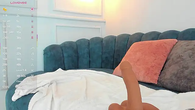 Snapshot of Lia_Velez_ chatting on February 3, 6:40 am Lia Velez online show from February 3, 6:40 am