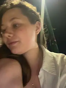 Snapshot of AsynaYuuki chatting on February 1, 4:05 pm AsynaYuuki online show from February 1, 4:05 pm