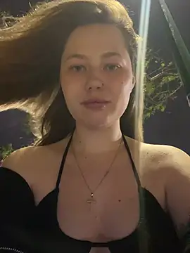 Snapshot of AsynaYuuki chatting on February 3, 11:37 am AsynaYuuki online show from February 3, 11:37 am