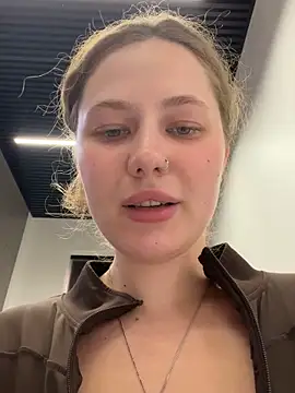 Snapshot of AsynaYuuki chatting on February 26, 6:51 pm AsynaYuuki online show from February 26, 6:51 pm